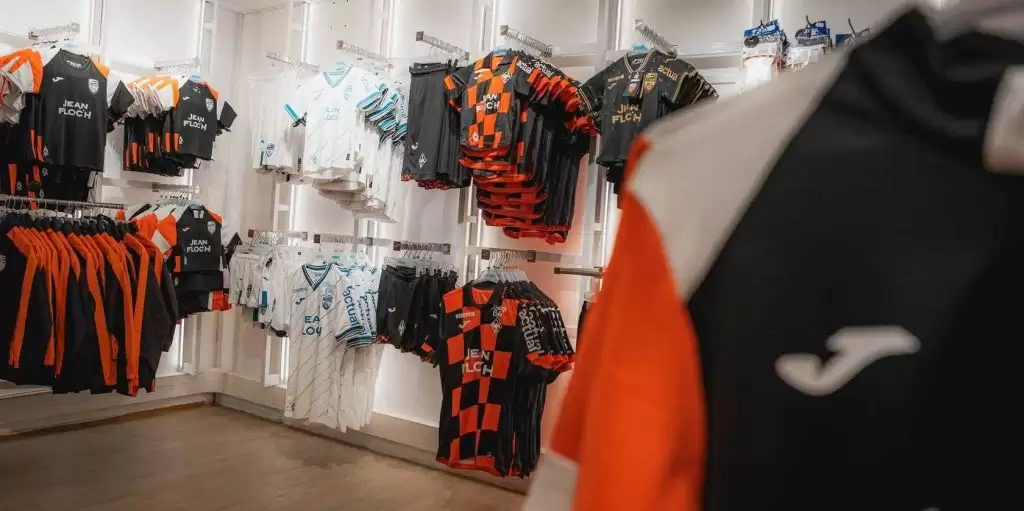 球迷注意!洛里昂官方商店圣诞新年营业时间有变,抓紧时间选购!–洛里恩特 球迷注意!洛里昂官方商店圣诞新年营业时间有变,抓紧时间选购!–洛里恩特