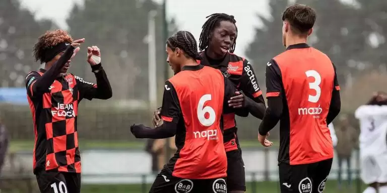 官方战报｜洛里昂梯队捷报频传：女足晋级，U19大胜，U17狂轰六球！