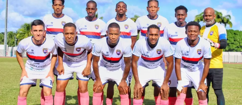 不只是足球！瓜德罗普旗帜AS Gosier：70年社区之心，曾与贝利同场竞技！–洛里恩特